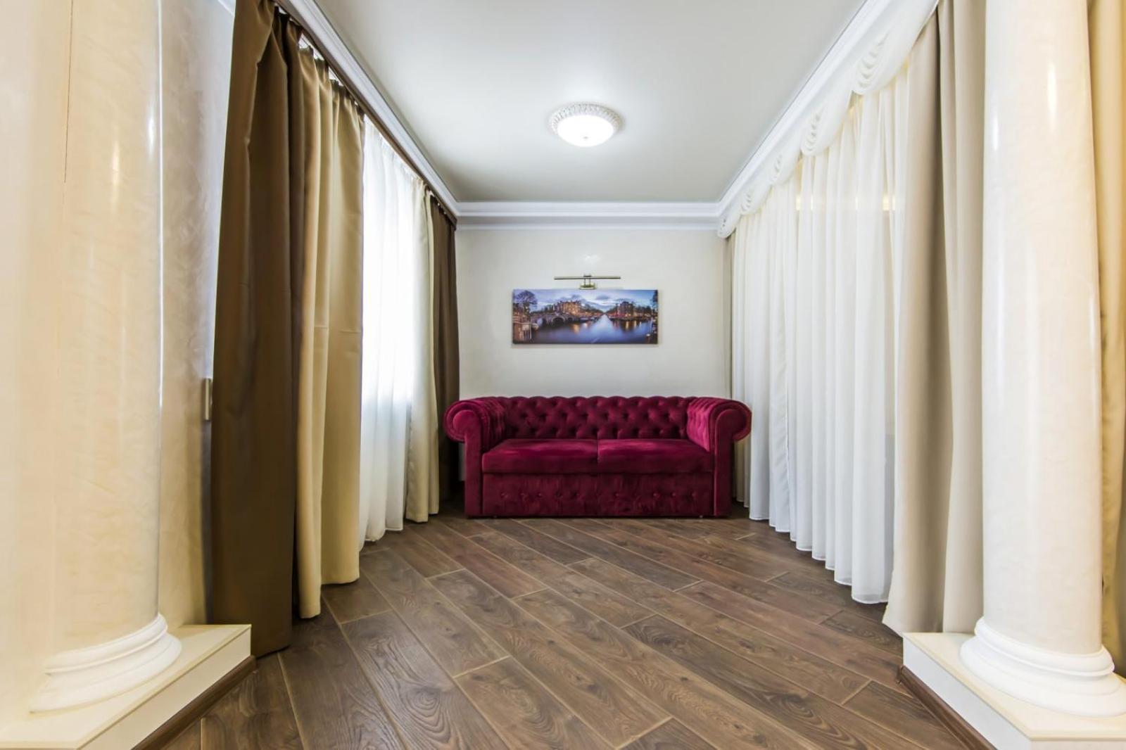 Apartment в центрі з видом на костел Kyiv